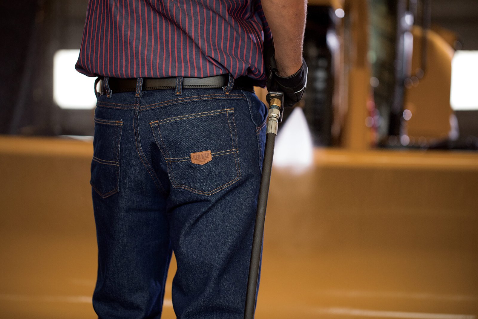 Men's Classic Rigid Jean - Image 4