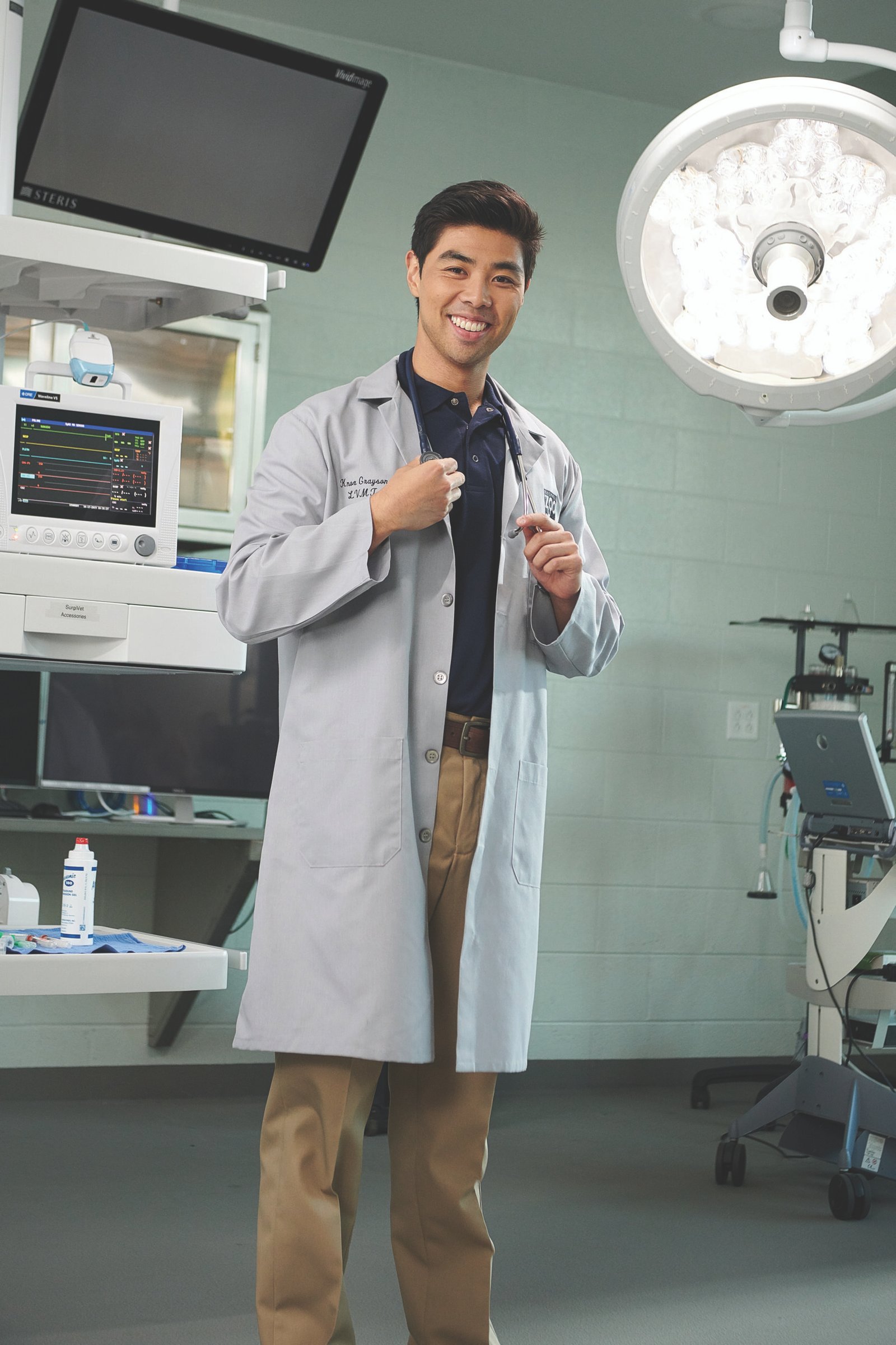 Men's Red Kap® Lab Coat with Exterior Pocket - Image 5